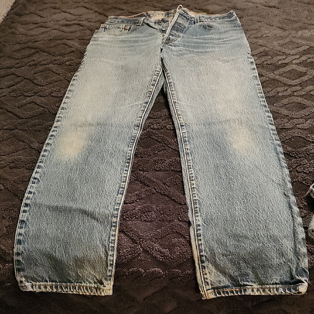 Levi's Classic Denim Relaxed Jeans